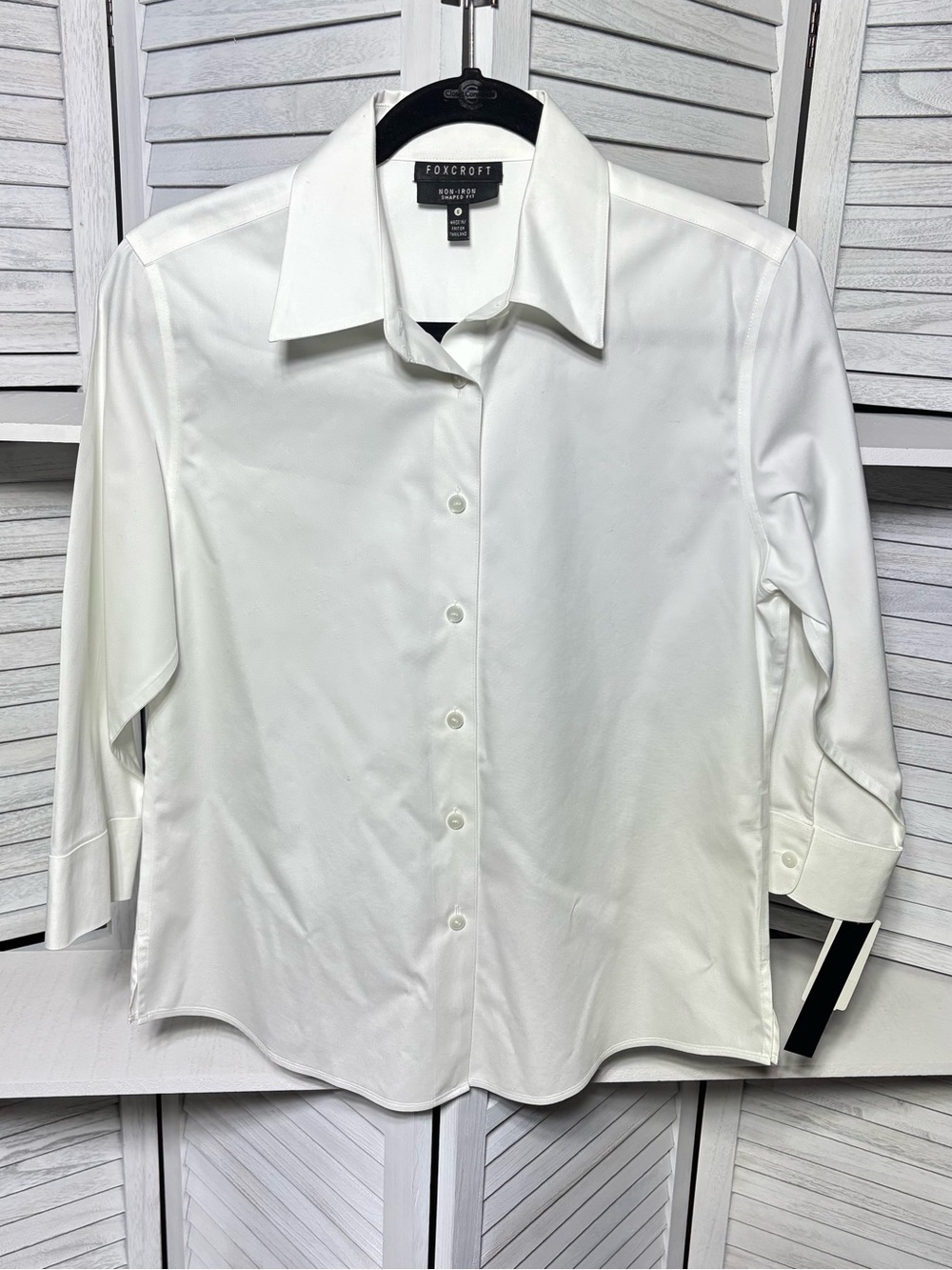 NWT Foxcroft White Non-Iron Shaped Fit 3/4 Sleeve Button Down - Size 6